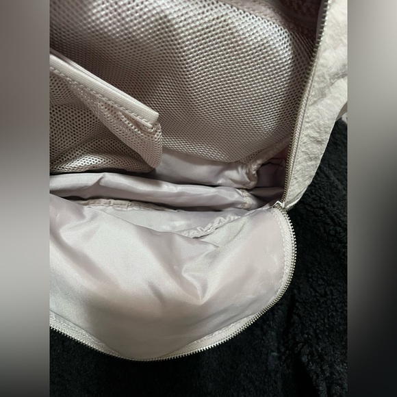 Lululemon City Adventurer Backpack *Mini 12L
Muse - Picture 10 of 12